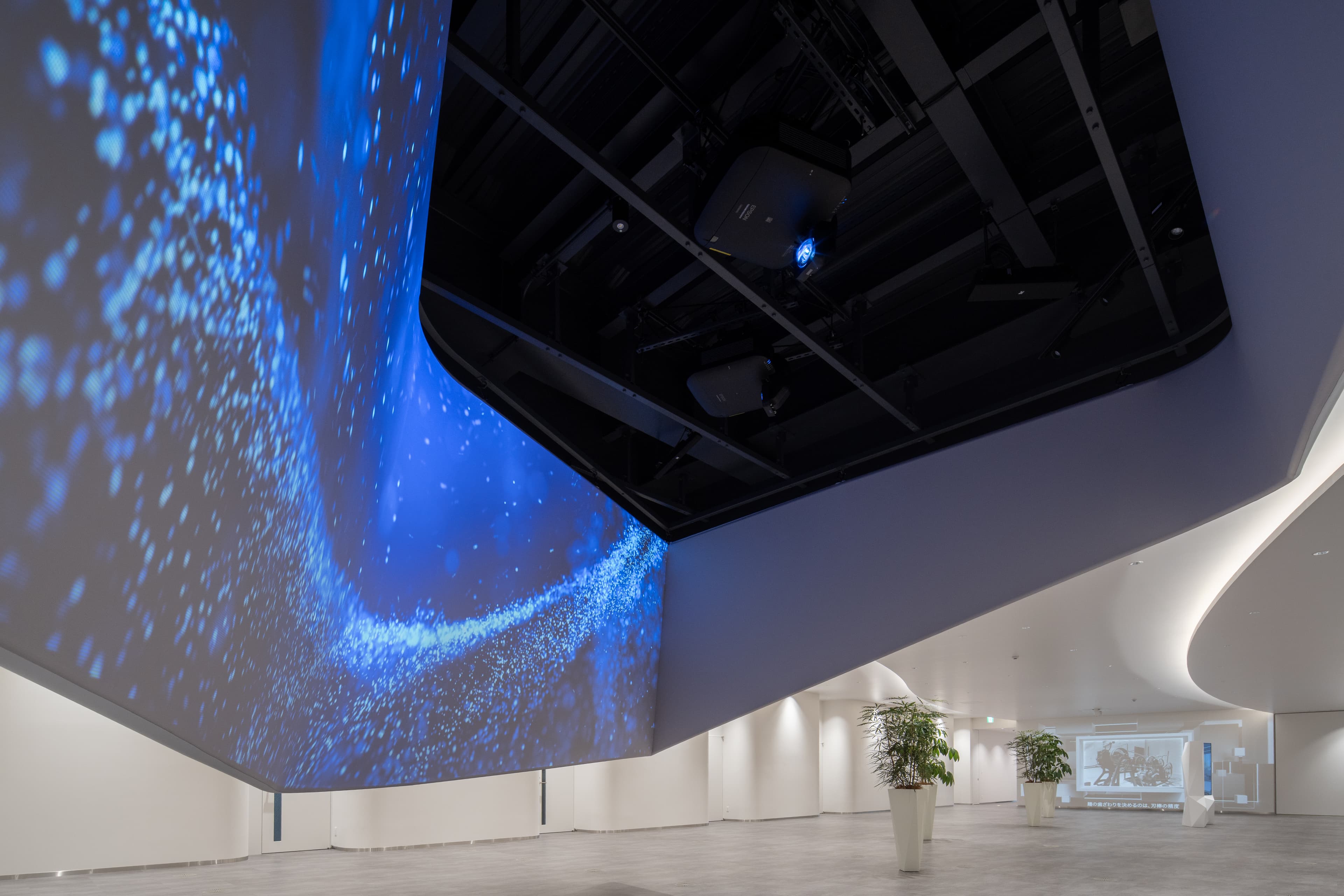 オークマ株式会社 江南工場 Global Innovation Center